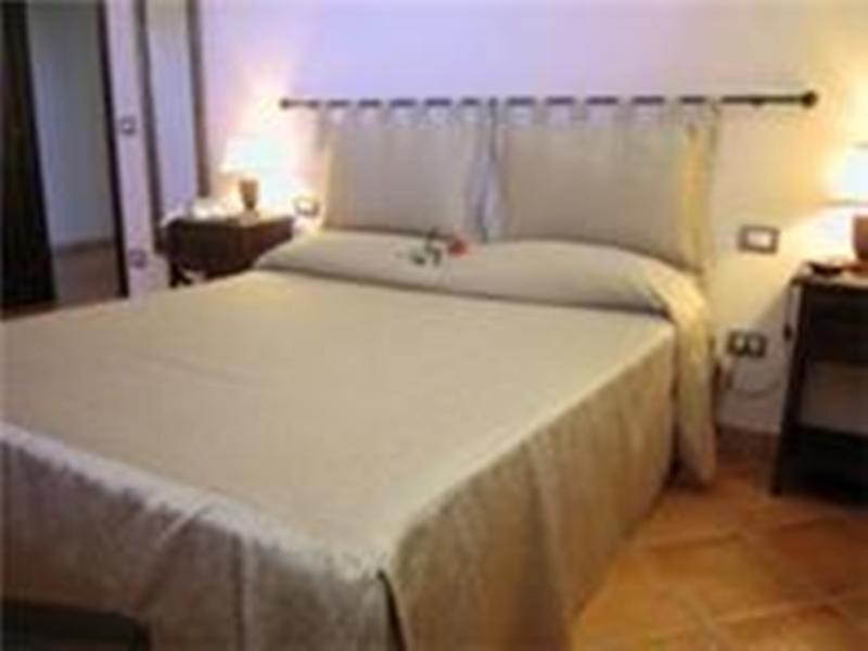 מונטפיאסקונה Residence Hotel La Commenda חדר תמונה